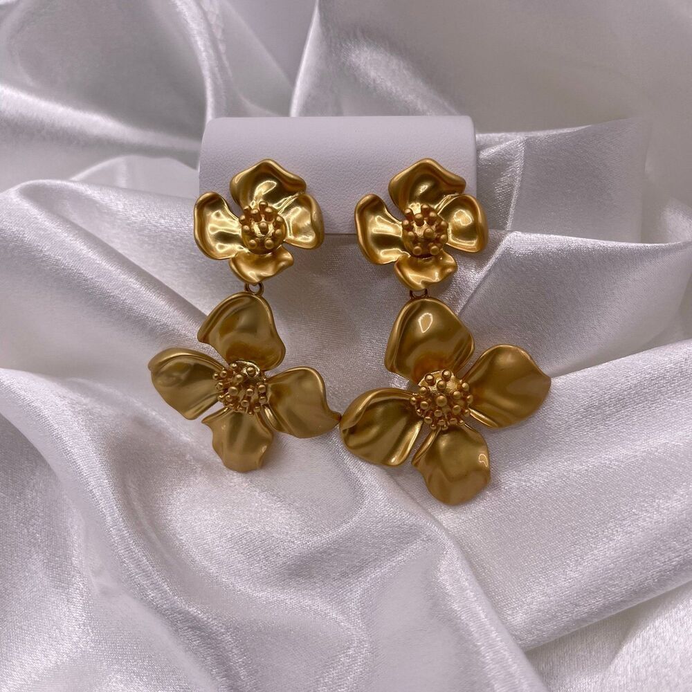 House of Harlow 1960 Matte Gold Blossom Drop Earrings - Picture 4 of 10